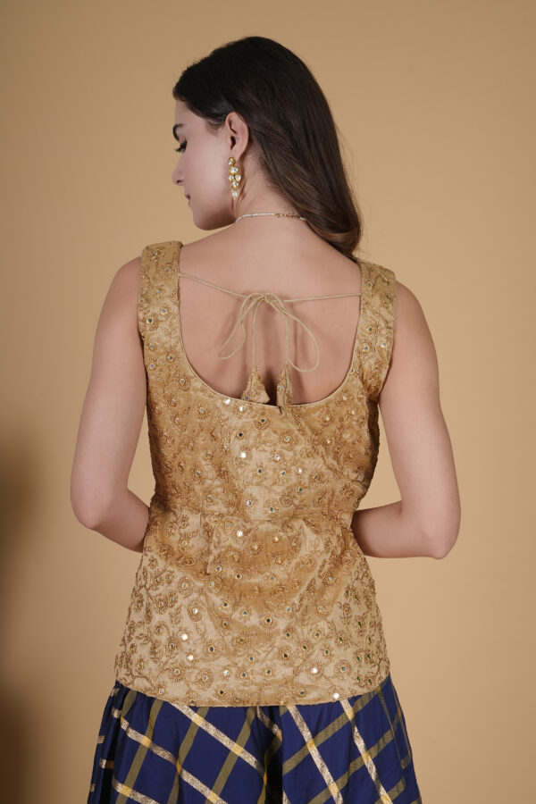 tassel support golden blouse long