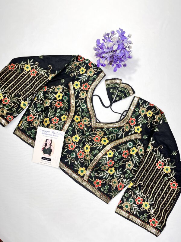 BLOUSE IN EMROIDERY