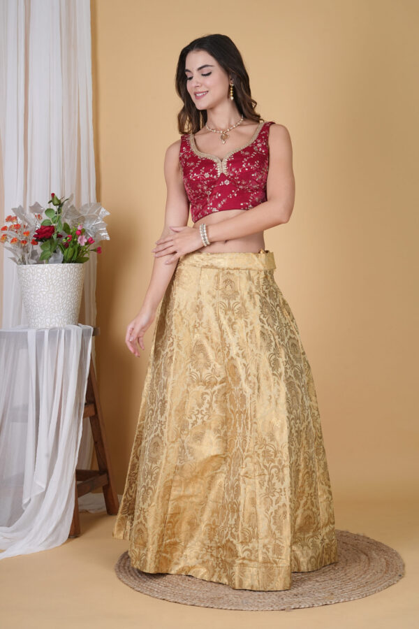 Golden Banarsi Lehnga with Embroidered Choli - Image 2