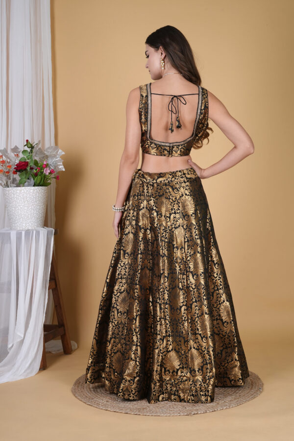Black Beauty Floral Pattern Banarsi Lehnga - Image 2
