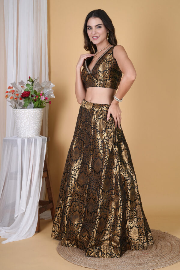 Black Beauty Floral Pattern Banarsi Lehnga - Image 3