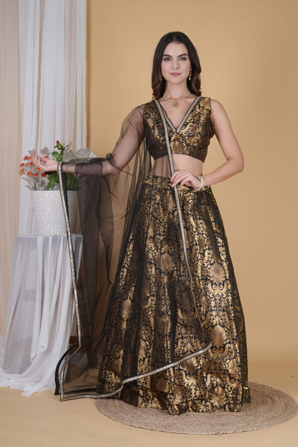 Black Beauty Floral Pattern Banarsi Lehnga