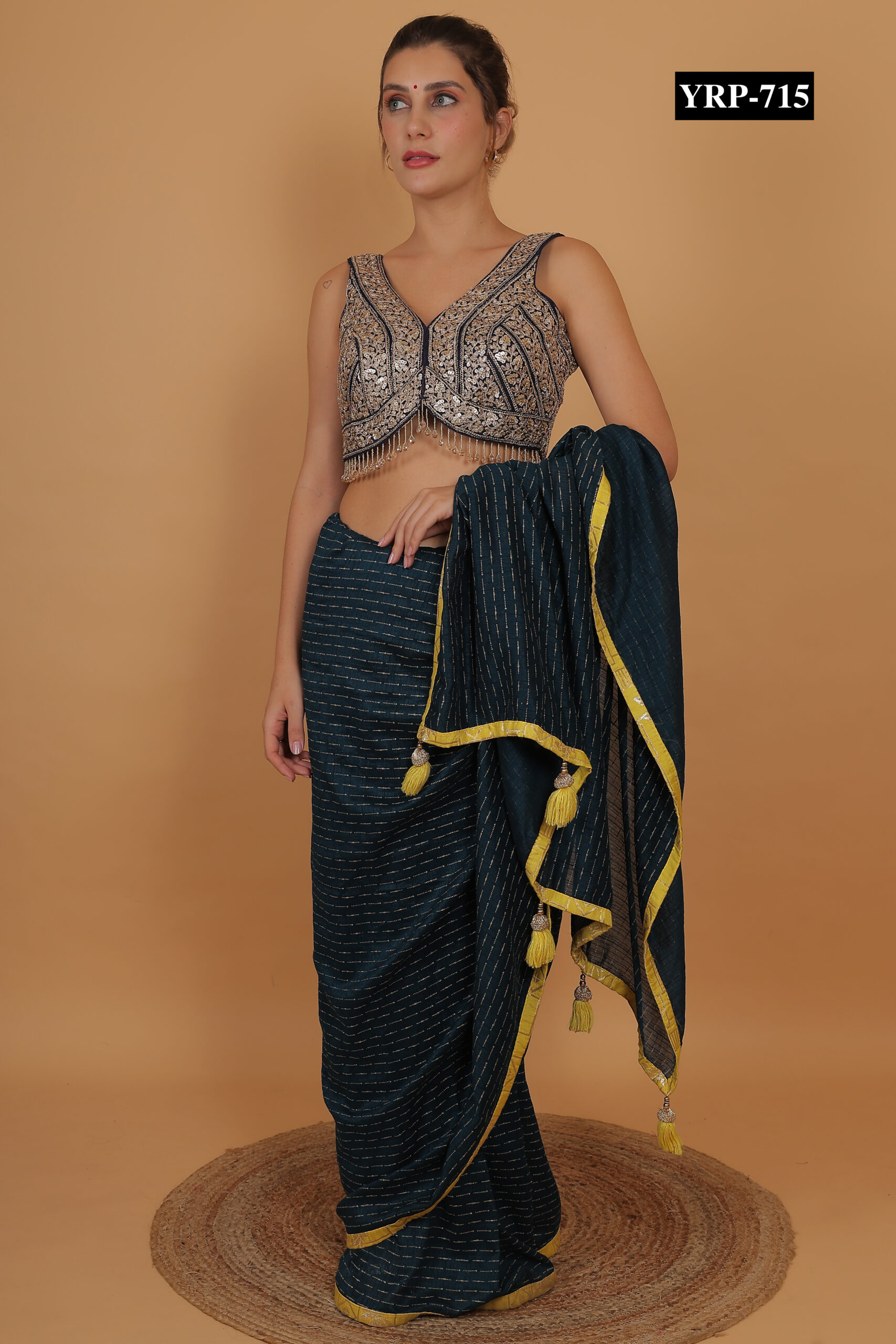 Black and golden Embbroidery blouse - Image 3